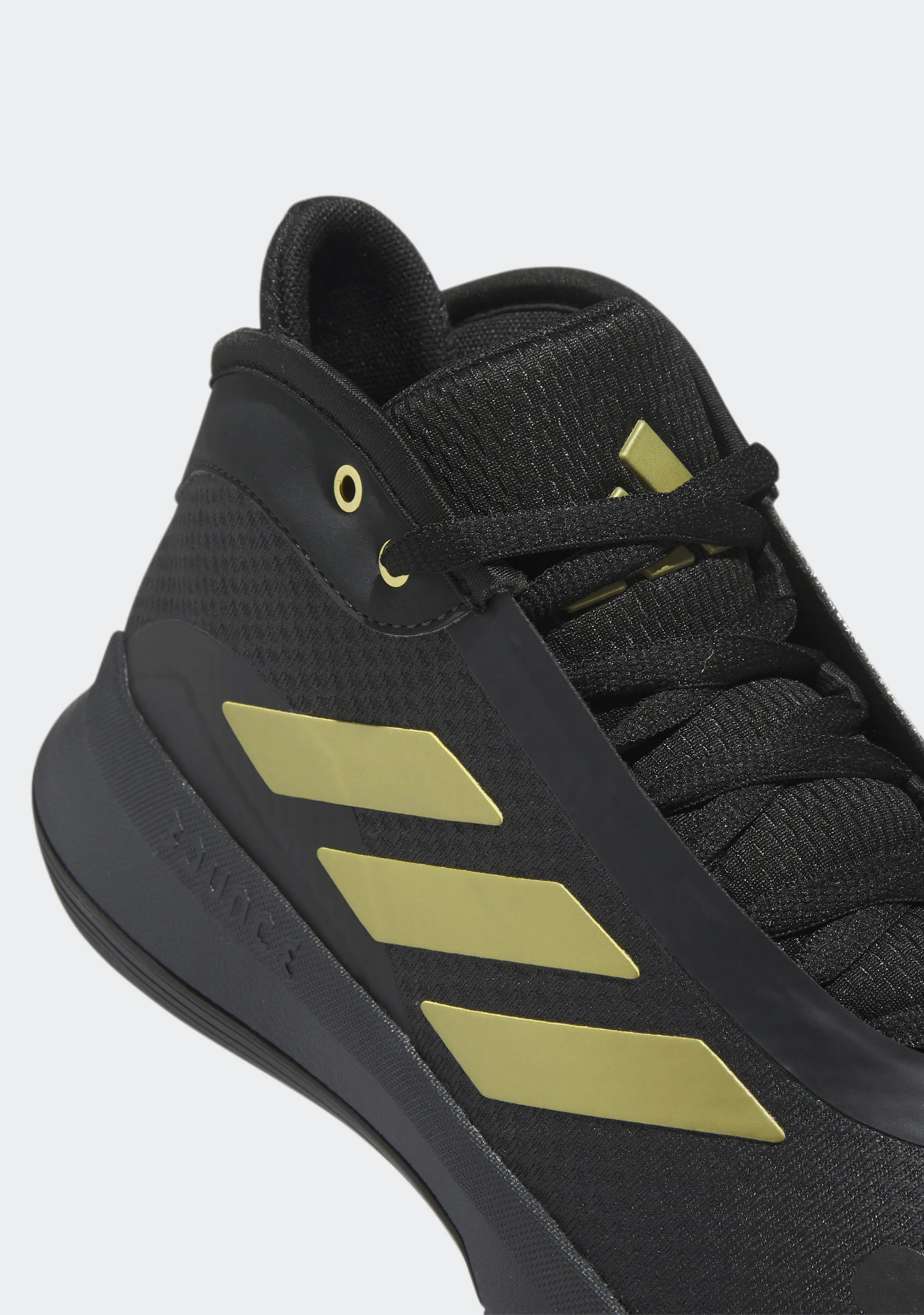 Adidas Men??s Bounce Legends