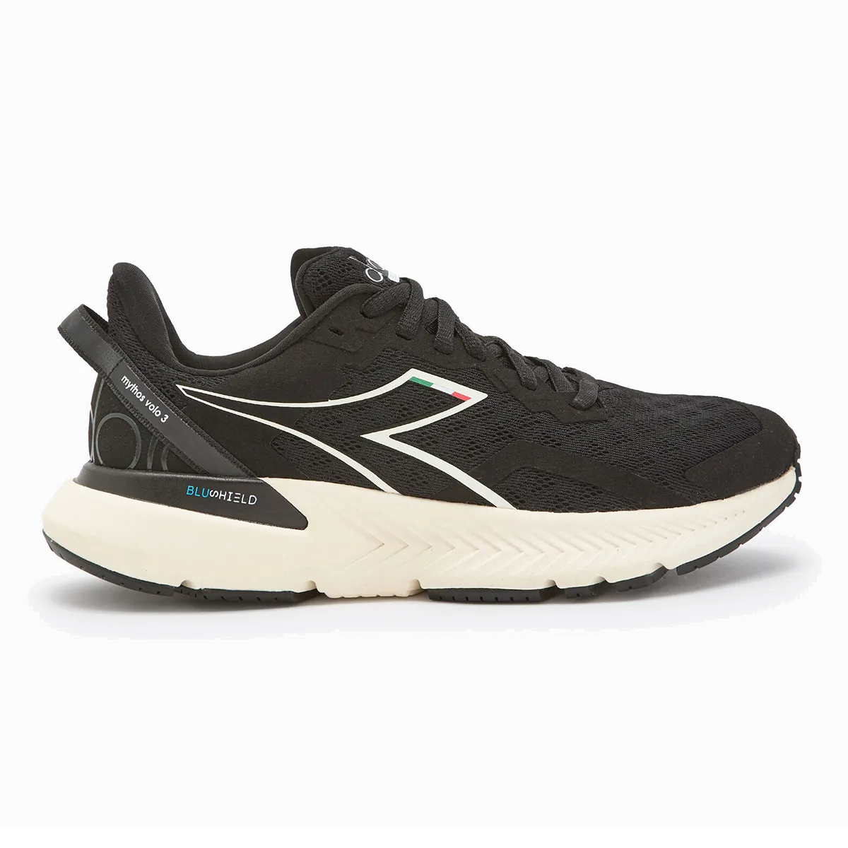 Diadora Mythos Blushield Volo 3