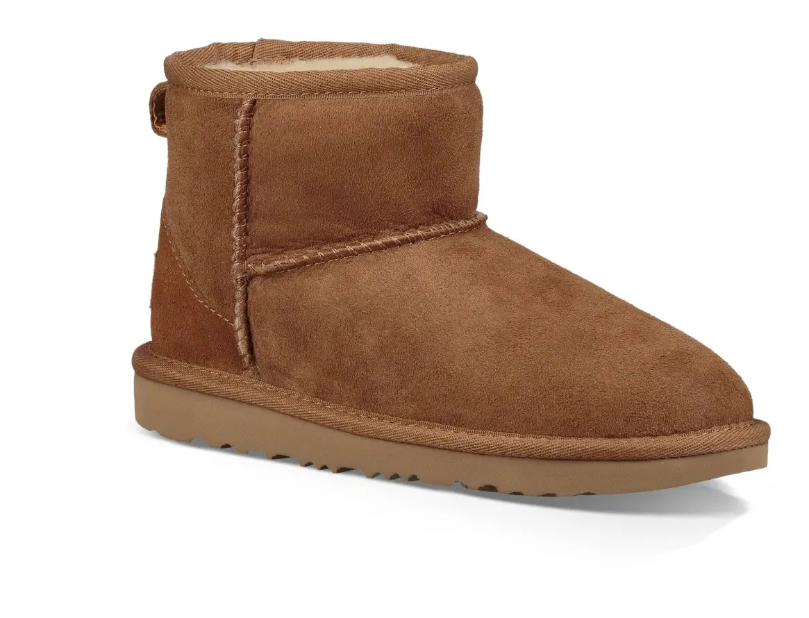 Kids UGG Classic Mini II  Cozy Comfort for All-Day Play