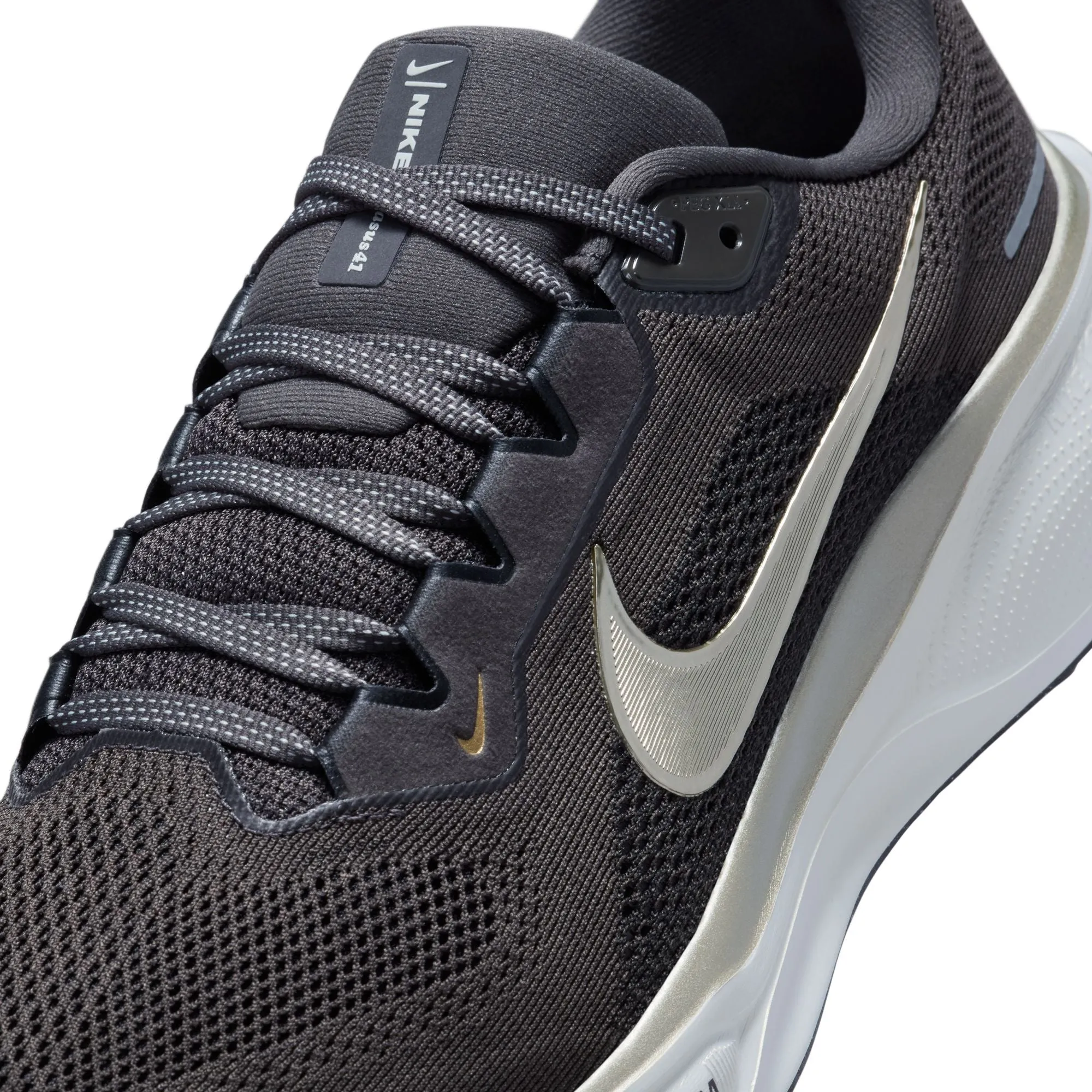 Men's Pegasus 41 "Jakob Ingebretsen" (200 -  Medium Ash/Mtlc Gold Grain-Summit White)