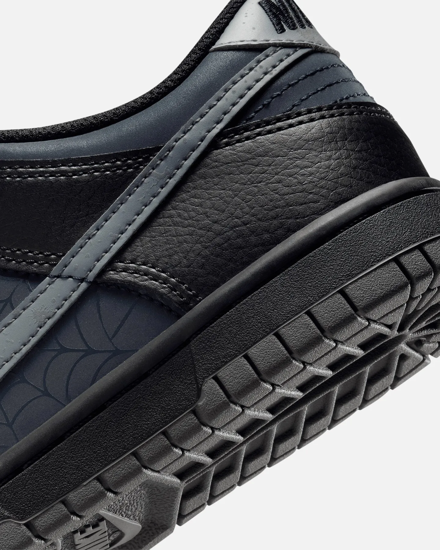 Nike Kids' Dunk Low (GS) Black/Smoke Grey