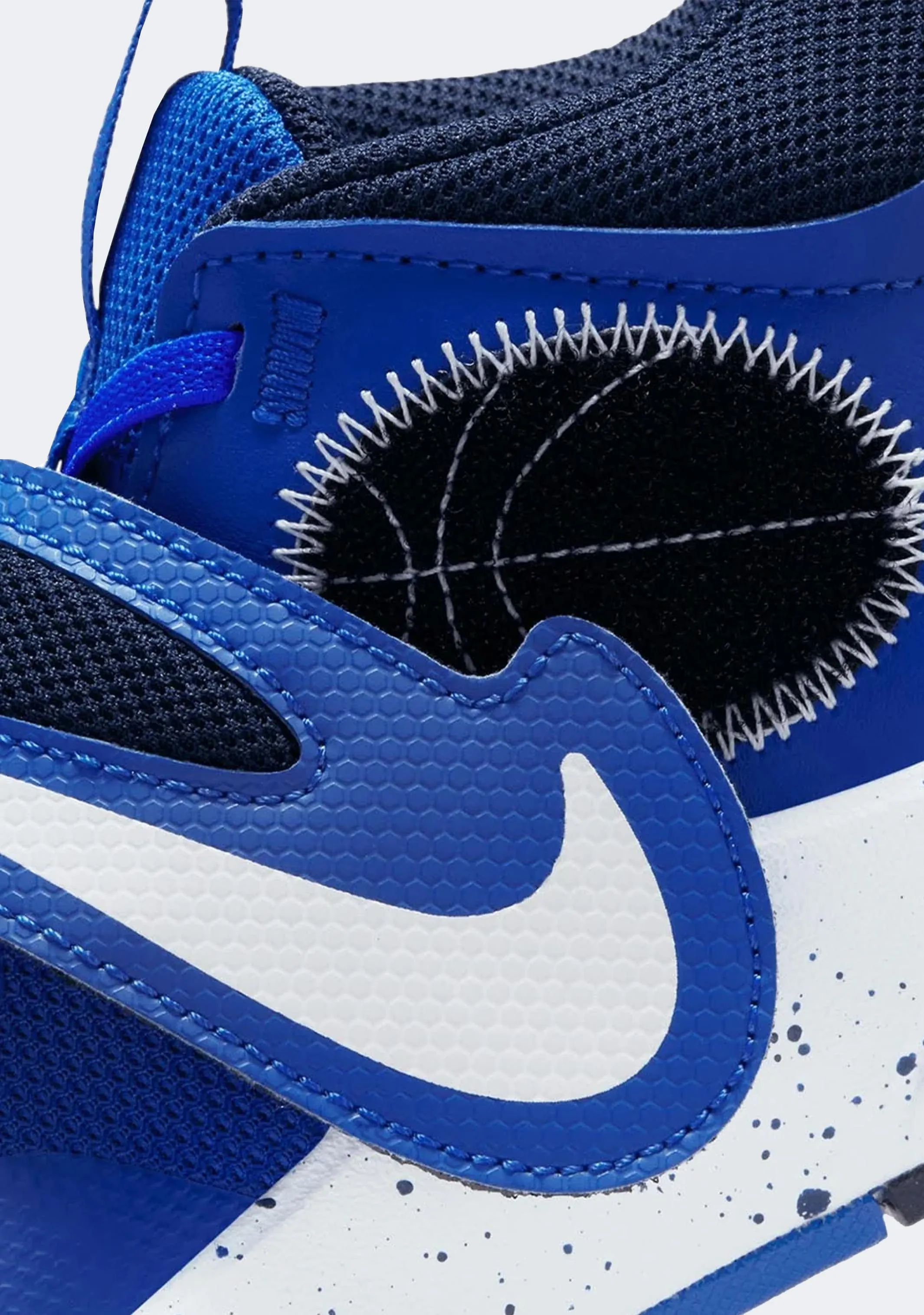 Nike Kids' Team Hustle D 11 GS
