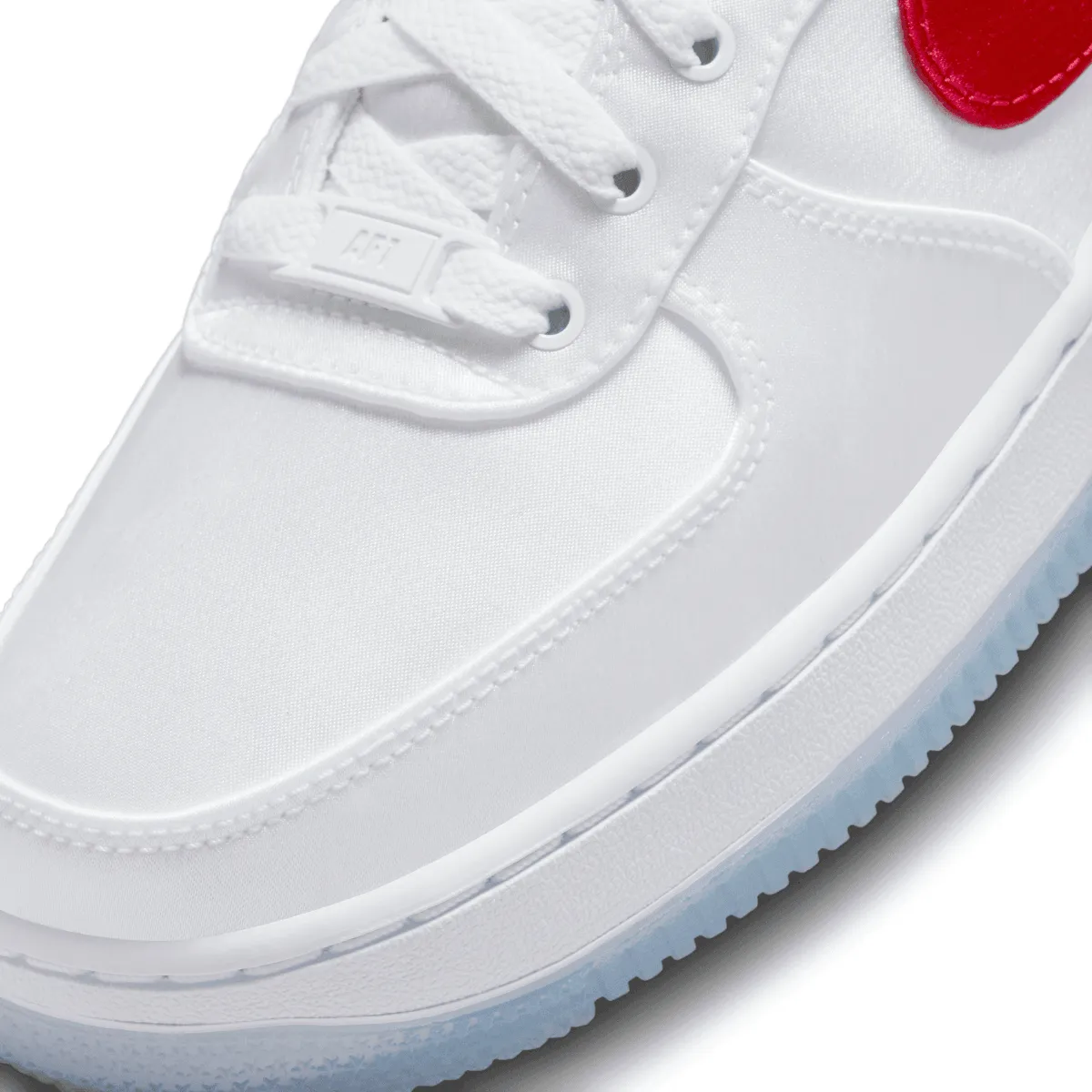 Wmns Air Force 1 07 'Satin White Red'